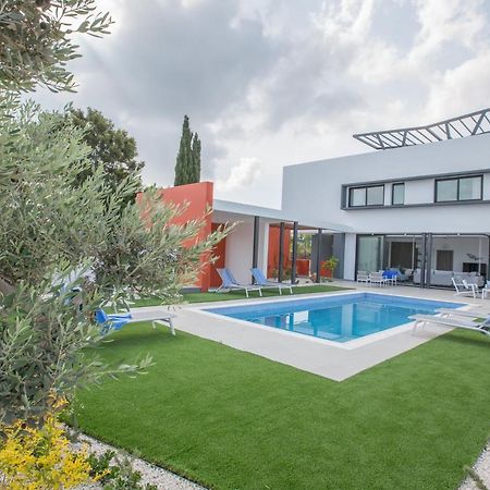 Colour Residences Протарас Екстериор снимка