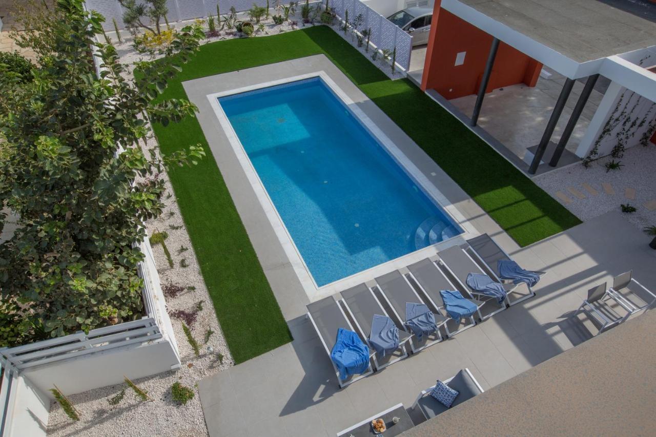 Colour Residences Протарас Екстериор снимка