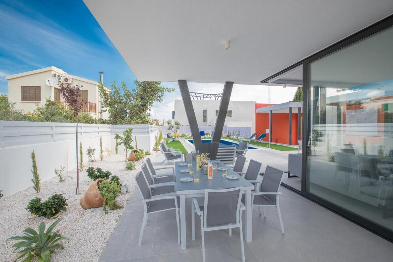 Colour Residences Протарас Екстериор снимка