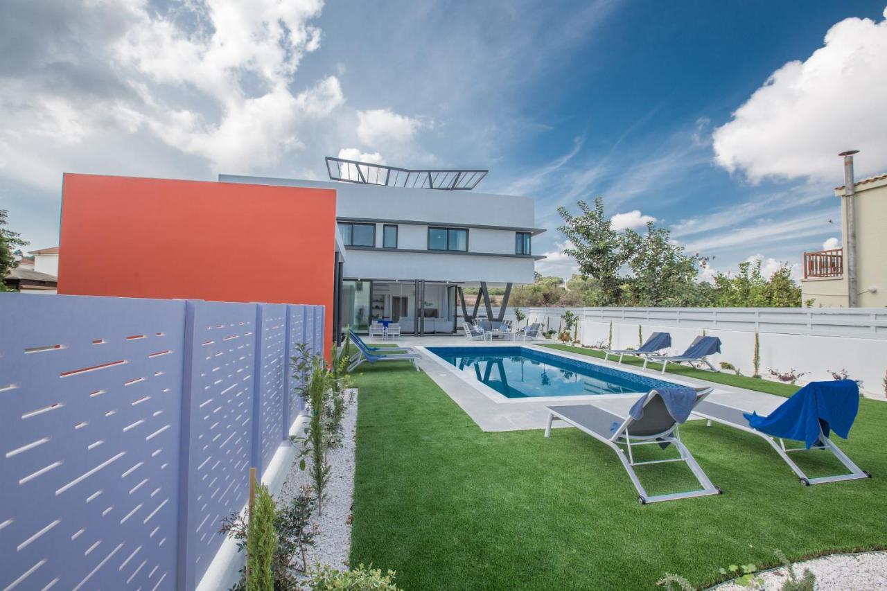Colour Residences Протарас Екстериор снимка