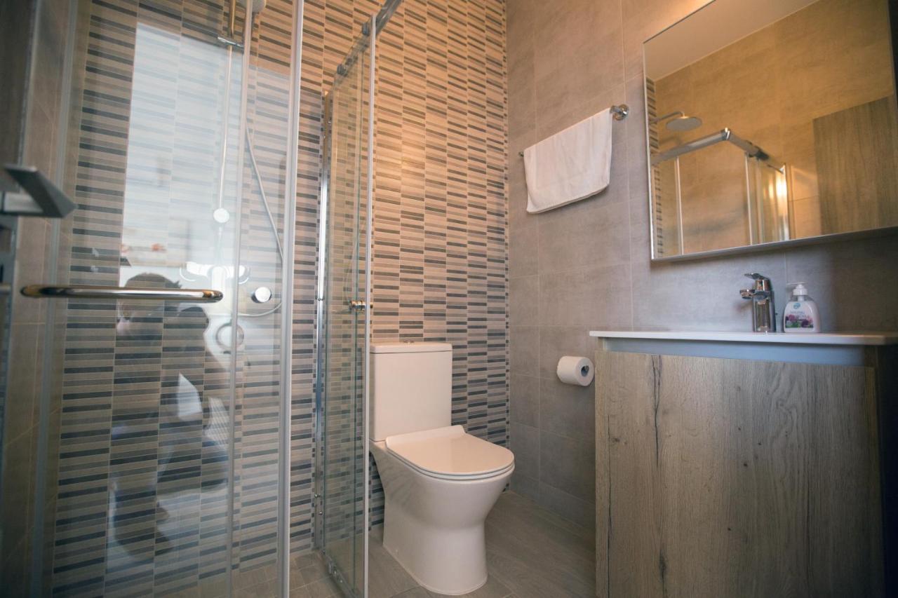 Colour Residences Протарас Екстериор снимка