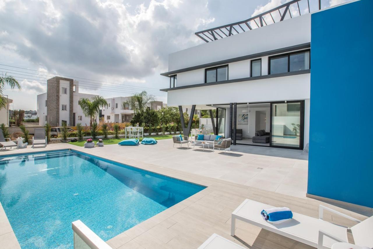 Colour Residences Протарас Екстериор снимка