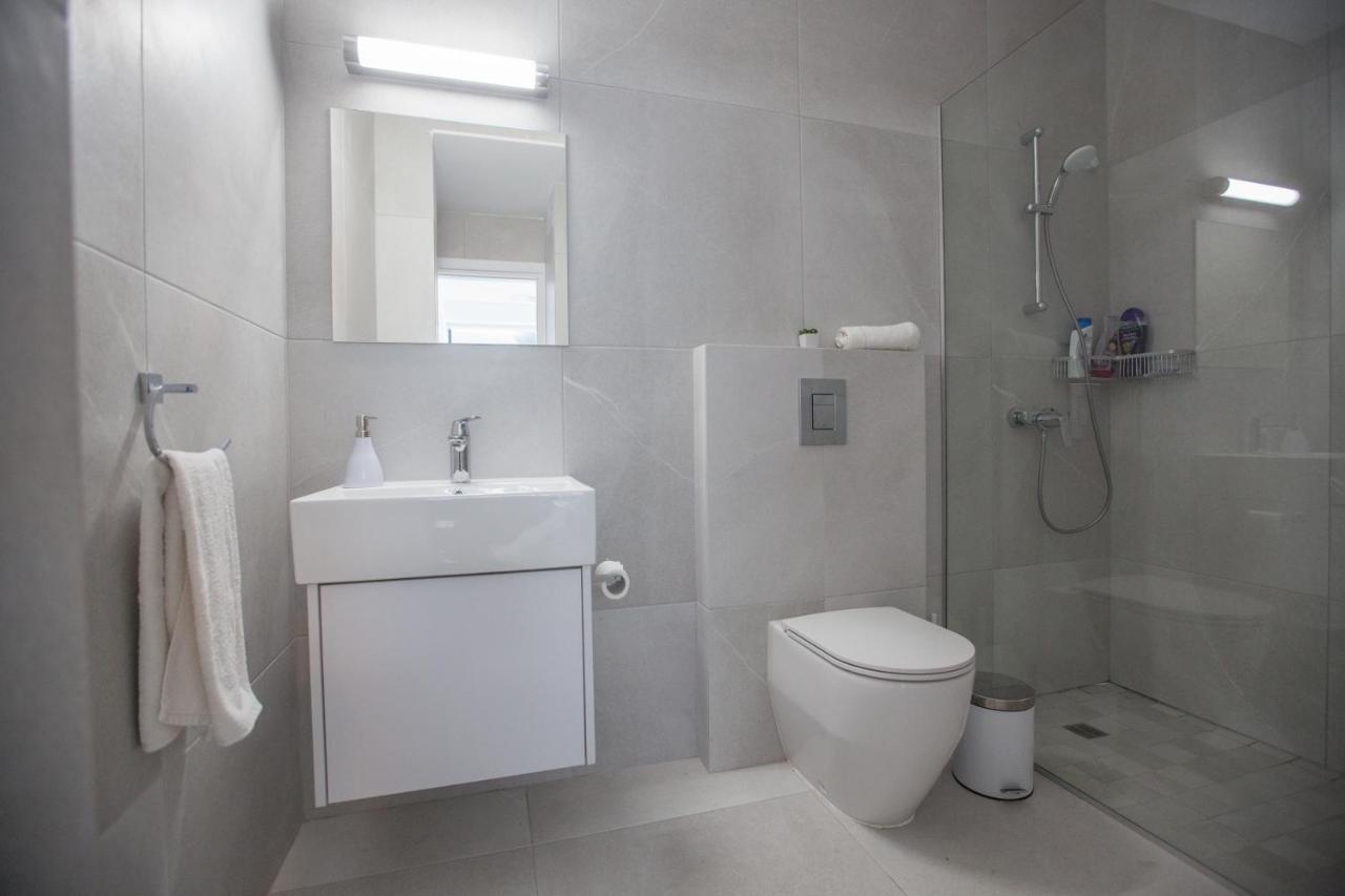 Colour Residences Протарас Екстериор снимка