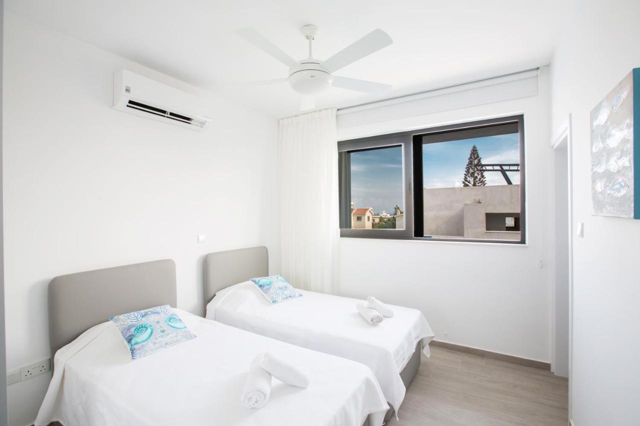 Colour Residences Протарас Екстериор снимка