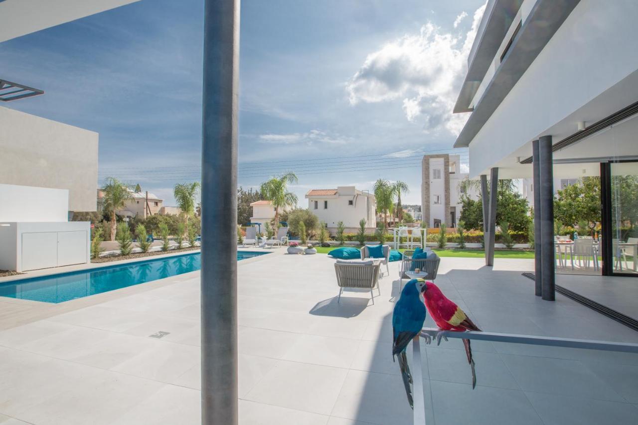 Colour Residences Протарас Екстериор снимка