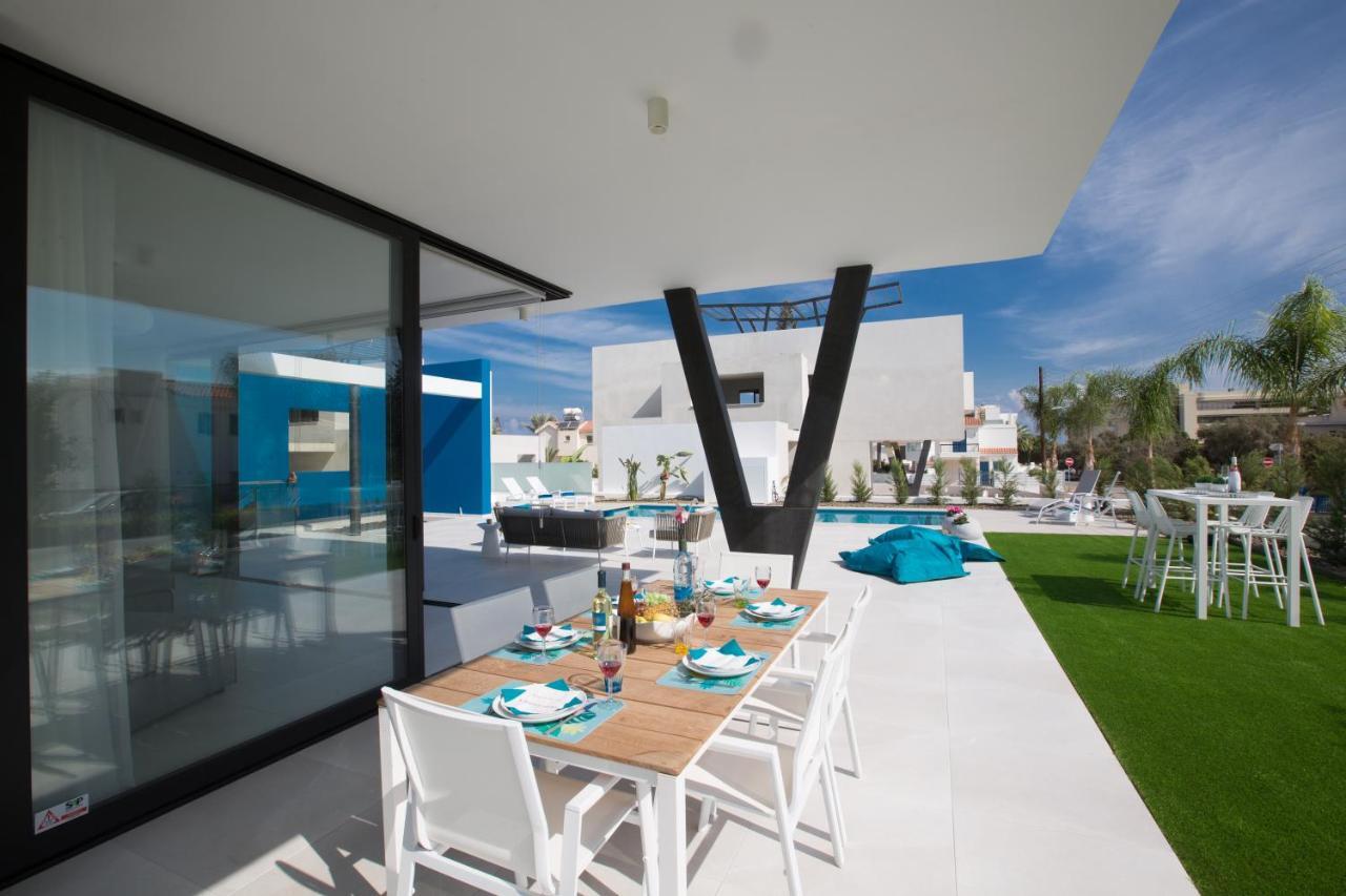 Colour Residences Протарас Екстериор снимка