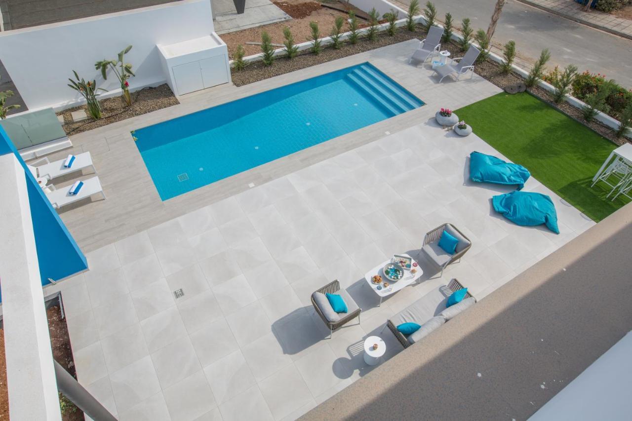 Colour Residences Протарас Екстериор снимка